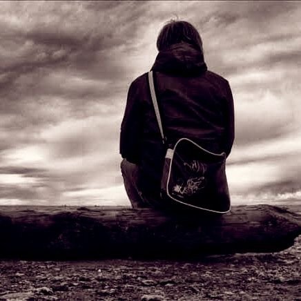 h3nryagza's profile picture. Existir es cambiar, cambiar es madurar, madurar es crearse a uno mismo sin cesar.-Henri Bergson.