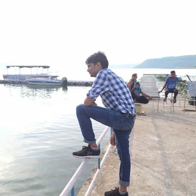 tomar_vishwa's profile picture. ⛳ अपने राम का भक्त 🏹
