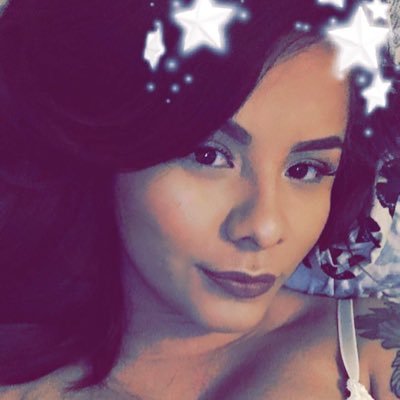 Izzy_987's profile picture. 