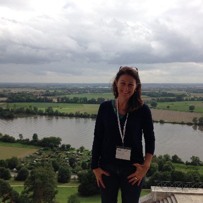 Mother of 3 humans. Professor of Chemistry #Univ_Paris Cité. Chemistry of RNAs, Nucleosides, Peptides and Heterocycles