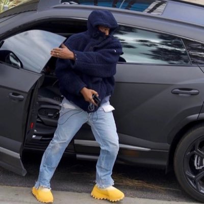 TheEye9ja's profile picture. This account is dedicated to speak out 
better Nigeria 
Stop bad government 
Equality for all