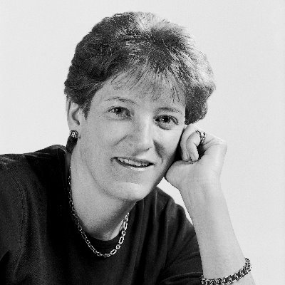 FRSA, MD Blue Giraffe Vision, Executive Coach, Social Care champion. Passionate about & working to secure great possibilities for all, + wine, travel, tennis...