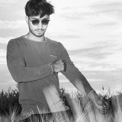 VikkiAanjana's profile picture. 