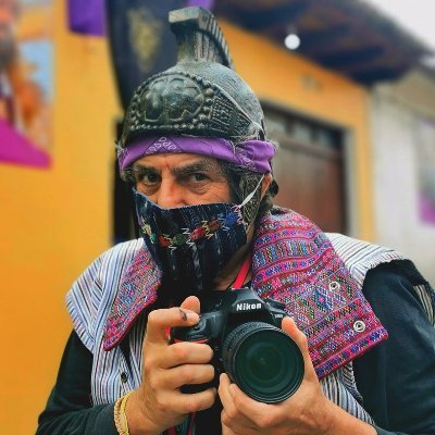 Fotógrafo, Cineasta, Editor de libros. Embajador Internacional de Turismo de Guatemala - INGUAT -