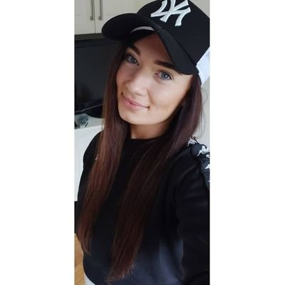 RosseeCoolll's profile picture. 