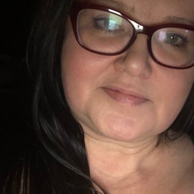 aprilbl98189273's profile picture. 