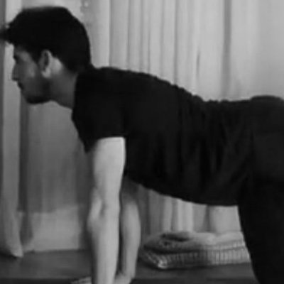 PROFE DE YOGA Y PILATES:
- EnseƱo mi experiencia con la esterilla, ya que el YOGA es el 99% PRACTICA y el 1% TEORIA.
INHALA-SONRIE-EXHALA