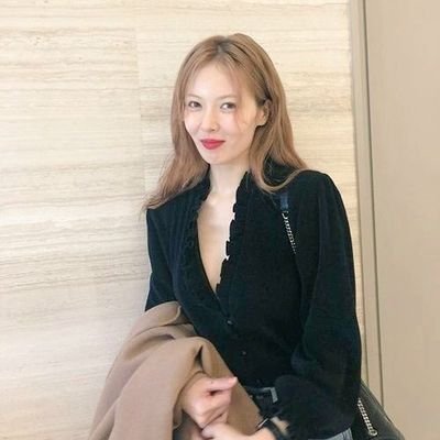 parody of Kim Hyun-ah 김현아 - 1992 - better known by the mononym Hyuna, is a South Korean singer-songwriter, rapper and model - x-4minute
