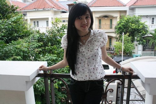 Ratna_TpHe's profile picture. ...