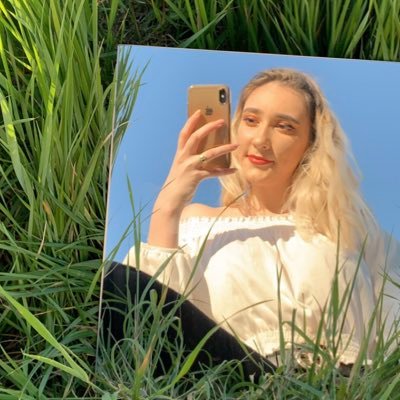 gllrn_03's profile picture. insta: cassandra_gllrn ✨