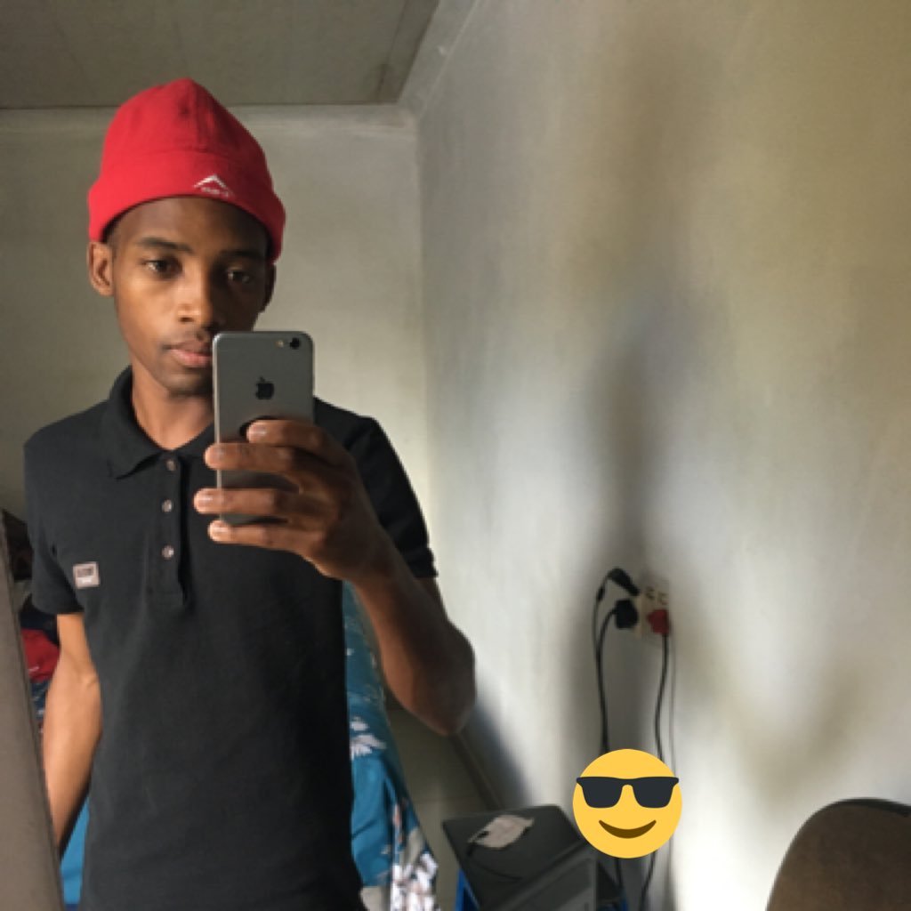 andilengidi19's profile picture. I’m good person, friendly, love the company of other people......