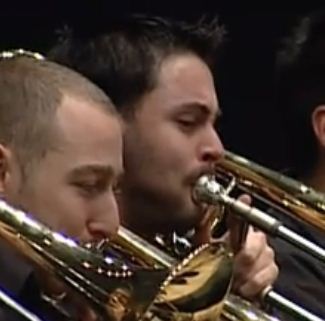 Trombón Baixo e outros engadidos.