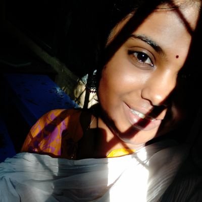 CurioRee's profile picture. Young and Curious. ✨
Math teacher. 😇
A future Data Science student😜