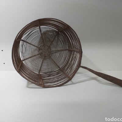 _adobo's profile picture. Lo ridículo.