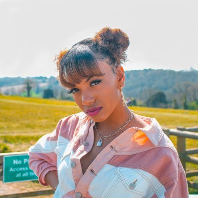🎼🎤Artist 💜❄️Real Life Jiggly Puff❄️💜 🧚🏾♀️🧞♀️Walking Anime🧞♀️🧚🏾♀️