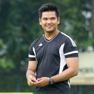 YanLawOfficial's profile picture. - Professional Football Coach ⚽🏆