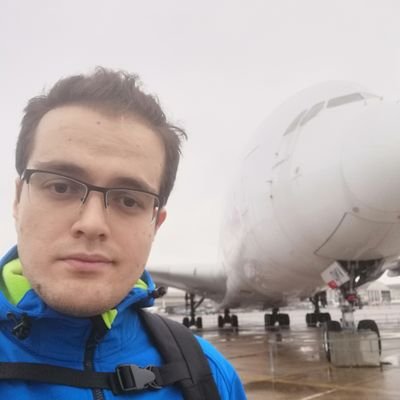 LauPadureanu's profile picture. 