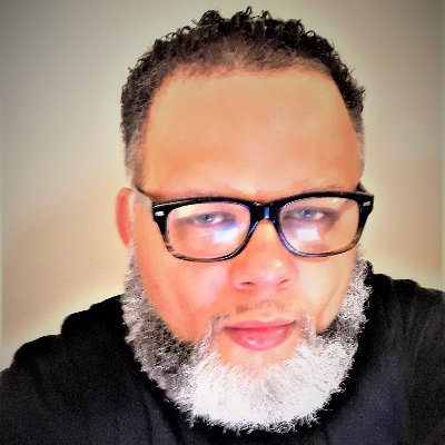 Hip-Hop Head. Womanist Scholar. Servant Leader. We must not tamper with the organic motion of the Soul. R. W. Emerson
