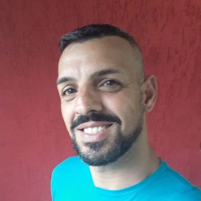 Cara alegre ,gosto de fazer amizades e sair pra jogos do Santos...parques..e barzinhos