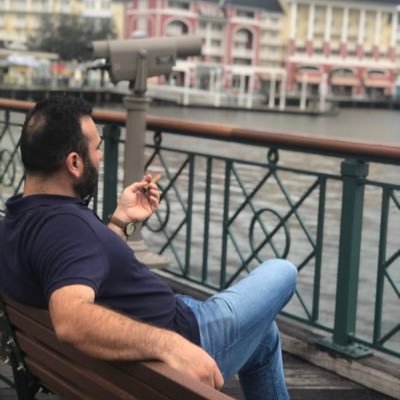 Bear_in_US's profile picture. "الفرق بين الحر و العبد هو ان الحر يدافع عن الفكرة ايا كان قائلها و العبد يدافع عن القائل ايا كانت فكرته"