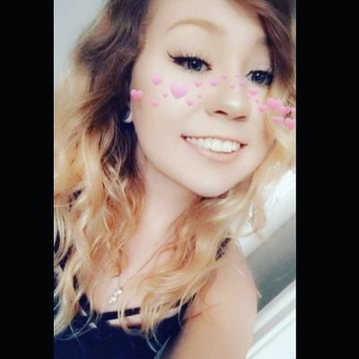laughing is my thing.
kind of in between this and that.
im a self contradiction.
life is weird, but so am i.
im so deep I could drowned.