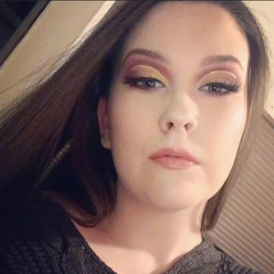 dkpxoxoo's profile picture. shit happens, move on. insta: dkp.xo