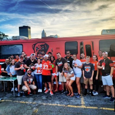 k_henl's profile picture. For God so loved the world that He gave His only Son. What's not to like? #BuckeyeNation