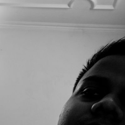 champagnepapad's profile picture. this is fine