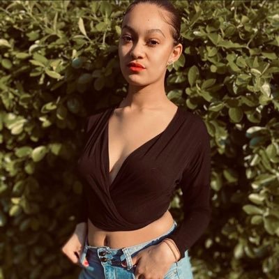 sheylaxshey's profile picture. HamptonU.