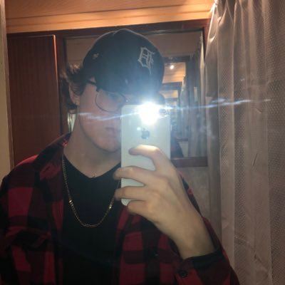 zittlau_noah's profile picture. New Account, got locked out of my old one.