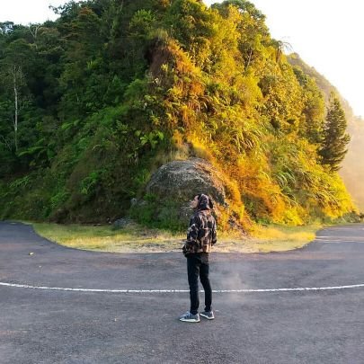Orang bodoh yang tak kunjung pandai, aku!