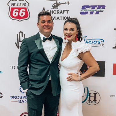 Texas A&M Graduate '12 whoop! • District Sales Representative for Ben E Keith • Married to the love of my life! @gryffuth • Walker Keen Griffith 💙👶🏻