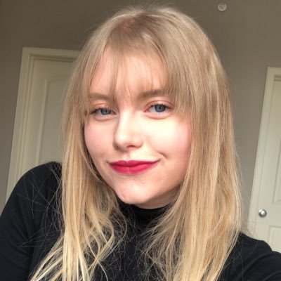 hhannahcarlsonn's profile picture. trying to get a sunburn