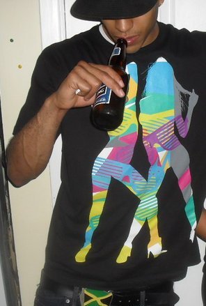 LgHtSkINRuDeBoY's profile picture. Similar to Drake. but instead of digrassie ,,i was in the streets $$$$$
H.N.I.C.       $TREET.CREDIT.INC
Big Faces ,Big Places , _$_$_$