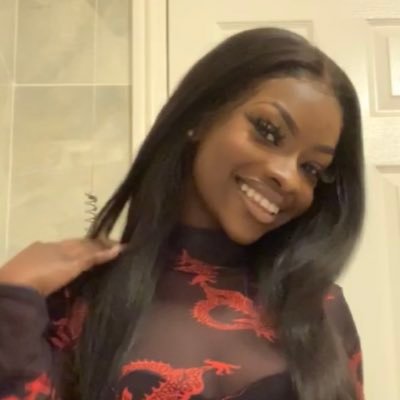 knownasqueenM's profile picture. 