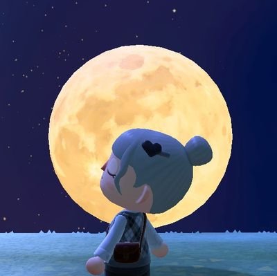 LUNAfromYRTH's profile picture. 
