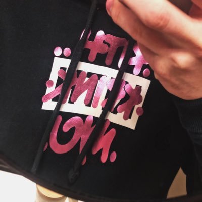 poshpluss's profile picture. 