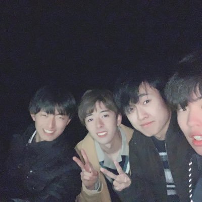 CHmWjxCUE27bxW0's profile picture. 裏 仲良いやつだけ つぶやき