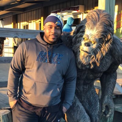 Rosemoore28's profile picture. Mullinax Ford