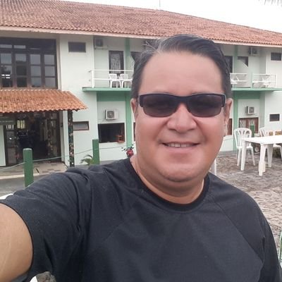 Gosto do bom debate, idéias e sugestões, quando passa para ofensa, eu percebo que já venci o debate, e paro.