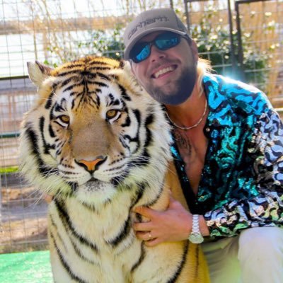 darnoc_htiffirg's profile picture. "Everybody love everybody" -Jackie Moon | Ole Miss Alum | Proverbs 16:3