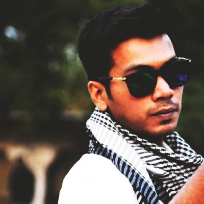 IamCleverIdiott's profile picture. Spread Love, Peace & Respect 

Livin' in a grown body..