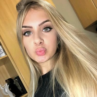 almeidajuhana's profile picture. @Fluminense❤💚