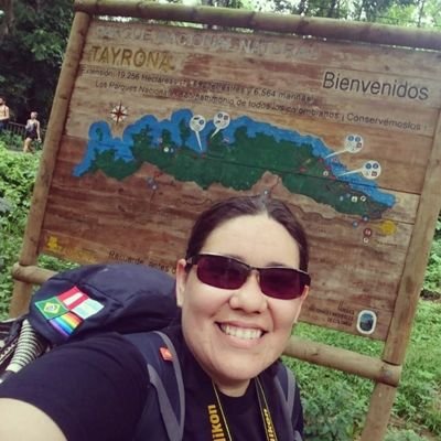 fanny_mujica's profile picture. Algo rota, algo remendada pero siempre valiente, amándome y no conformándome con menos de lo que merezco.
Amante de los libros y orgullosa de mis raíces 🥰