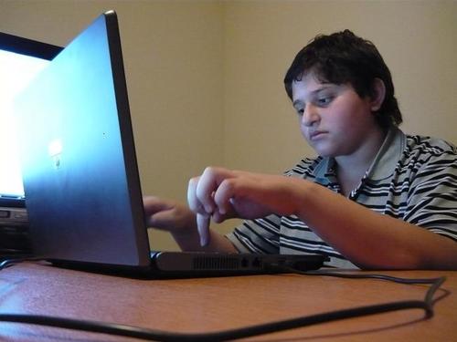 lautaroestevan's profile picture. Emprendedor, me gusta aprender de la Internet.me gusta Assinssis cread,me gusta hacer amigos y me divierto aprendiendo en la web 2.0