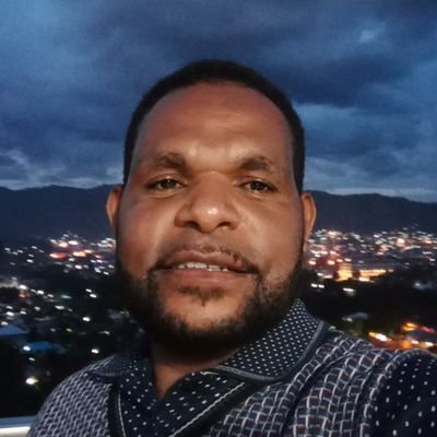 MesxWenda's profile picture. mengasihi