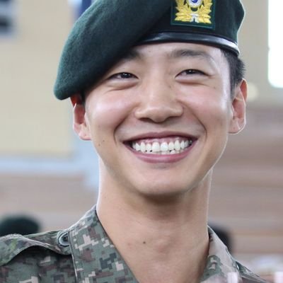 I'll pray for myself Be brave for my last. 비에이피💚
#13YearsWithBAP 🎊
@BAP_Bangyongguk ❤️