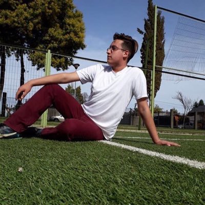 22 Años Chileno. Twitter Oficial AGRADECIDO DE LA VIDA Contacto: valenzuelaignacio03@gmail.com Insta: @i.valenzuelav