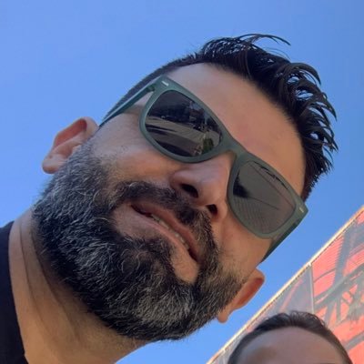 Helderfranchin's profile picture. Flamenguista compulsivo. Apaixonado por esporte, pela Jana, JV, pelo Pedro e por toda a familia.