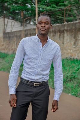 omoding_omosh's profile picture. promise to mind my business in Twitter 😅
